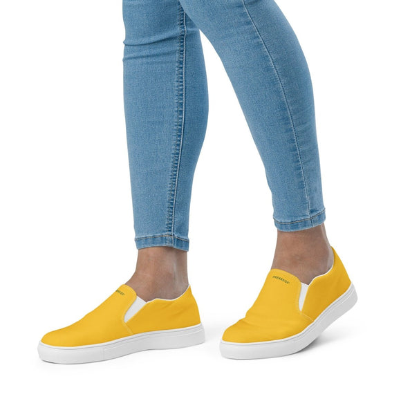 Slip - On Canvas Shoes - Arekkusu - Store