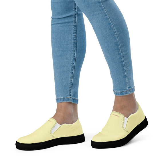 Slip - On Canvas Shoes - Arekkusu - Store