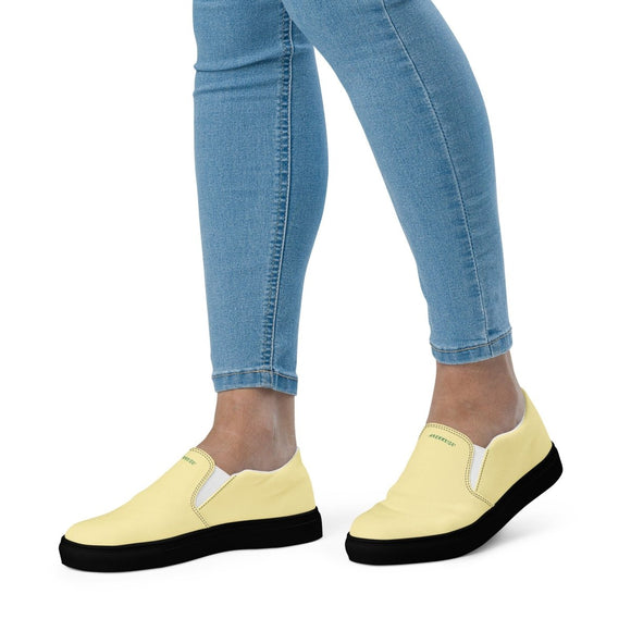 Slip - On Canvas Shoes - Arekkusu - Store